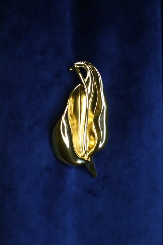 Laceleaf Brooch in Gold