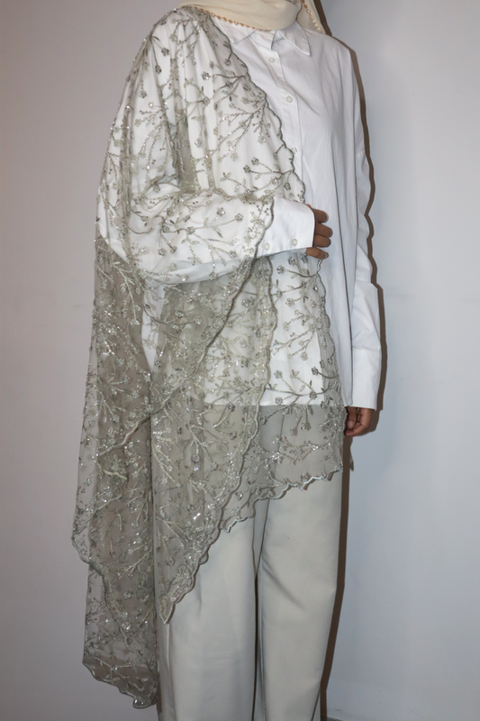 Foliage Beaded Selendang Panjang in Sage Green