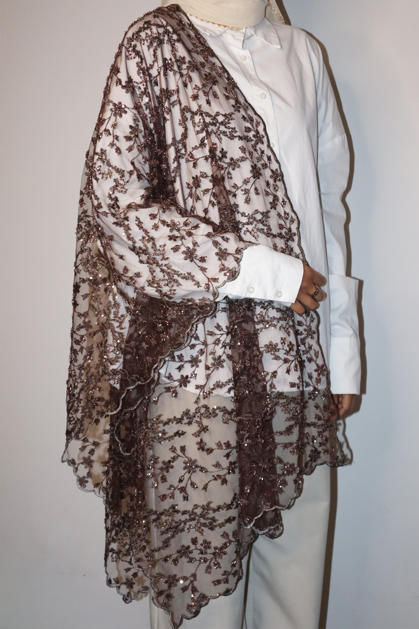 Foliage Beaded Selendang Panjang in Brown